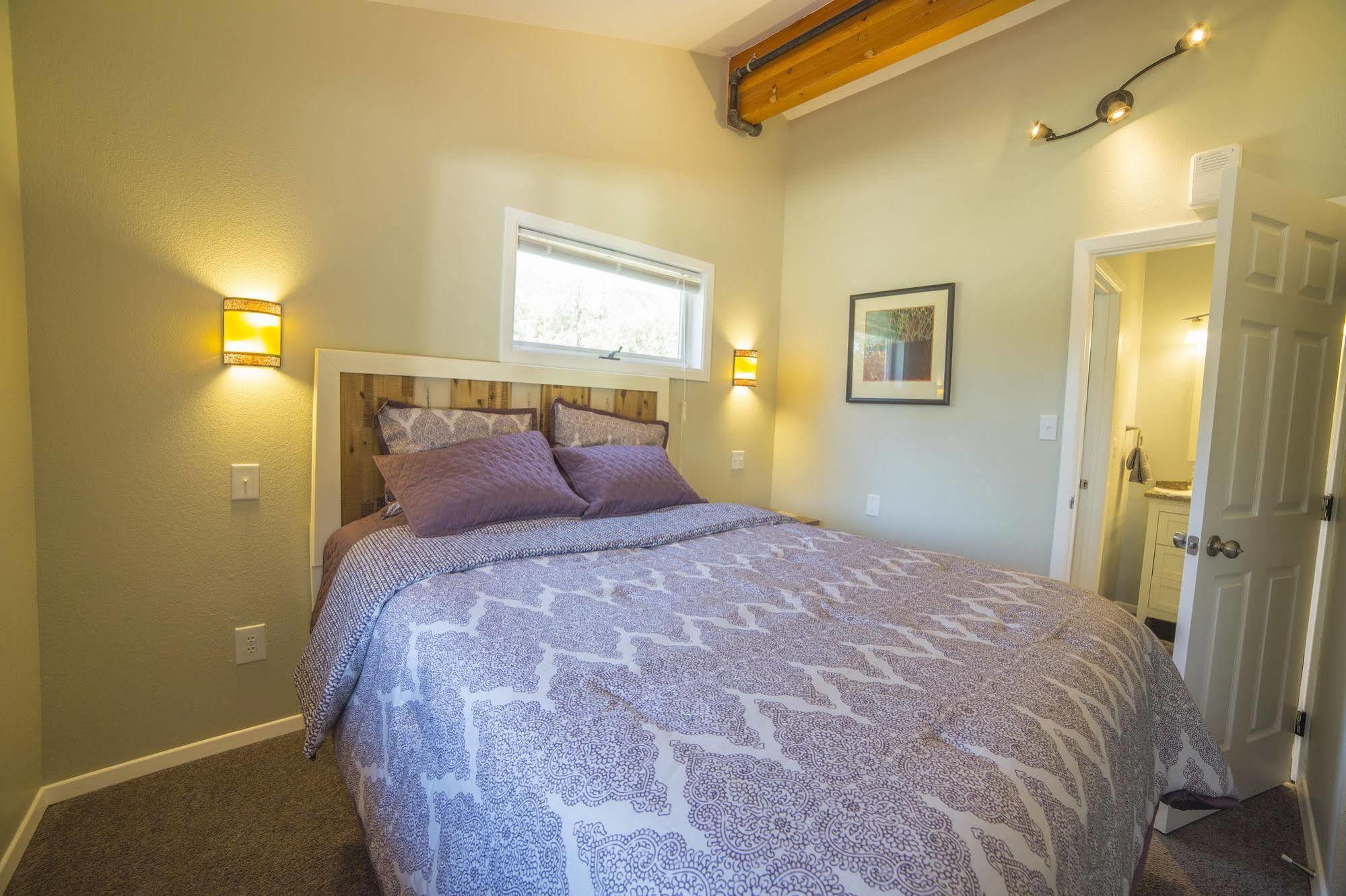 Ski Inn Girdwood Bagian luar foto