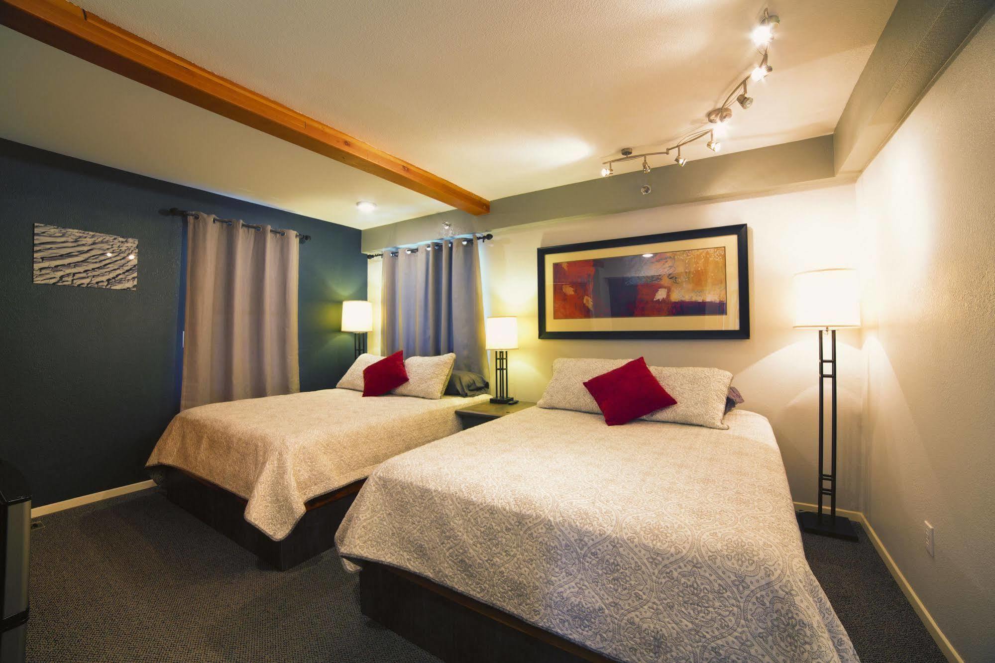 Ski Inn Girdwood Bagian luar foto