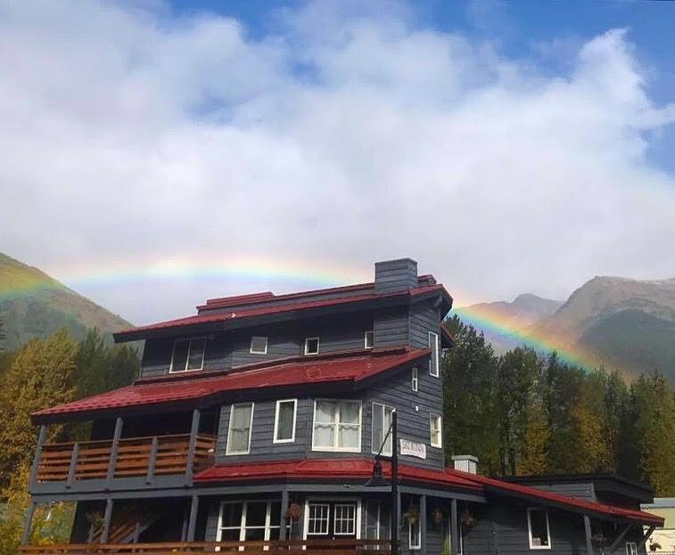 Ski Inn Girdwood Bagian luar foto