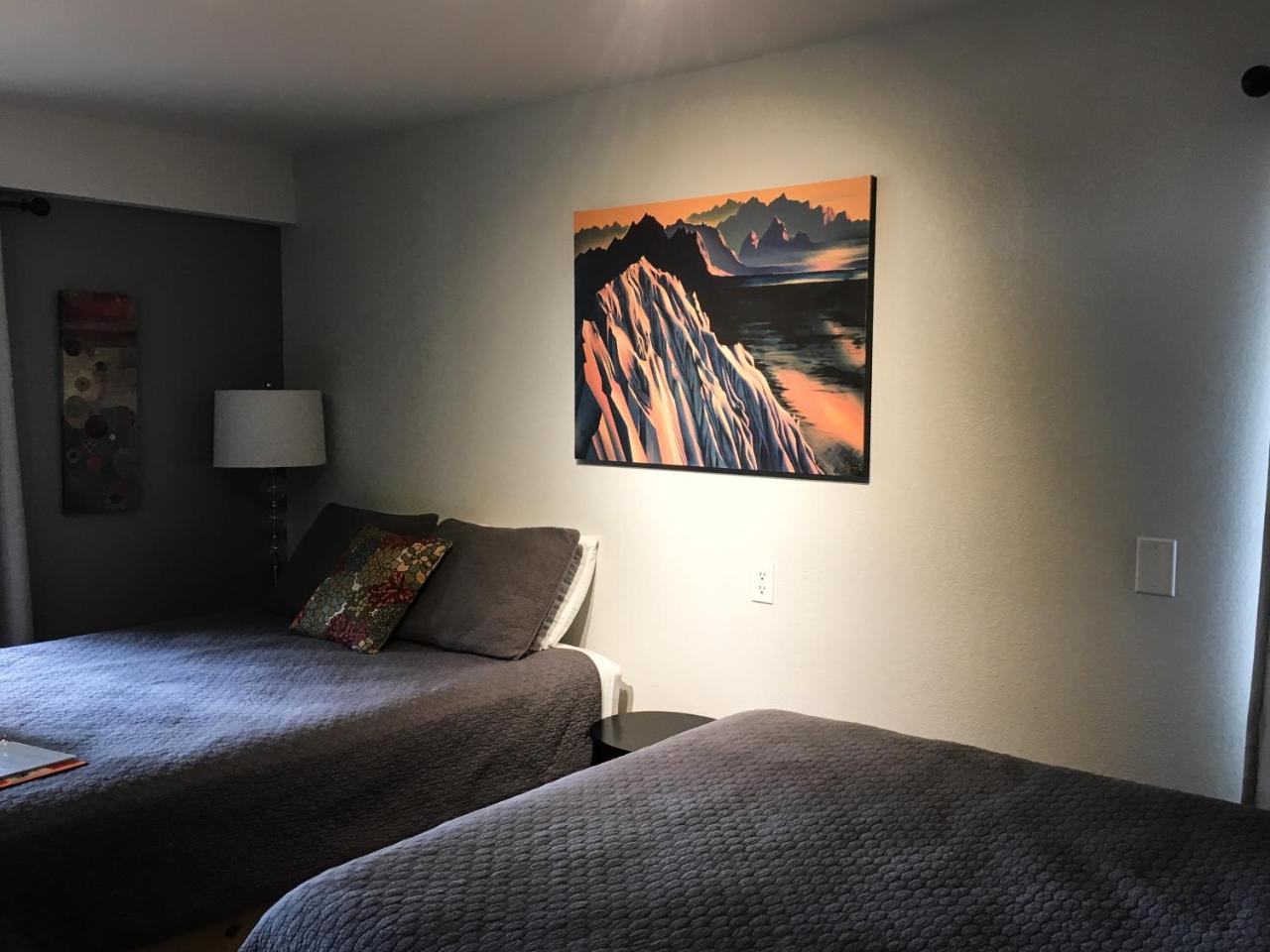 Ski Inn Girdwood Bagian luar foto