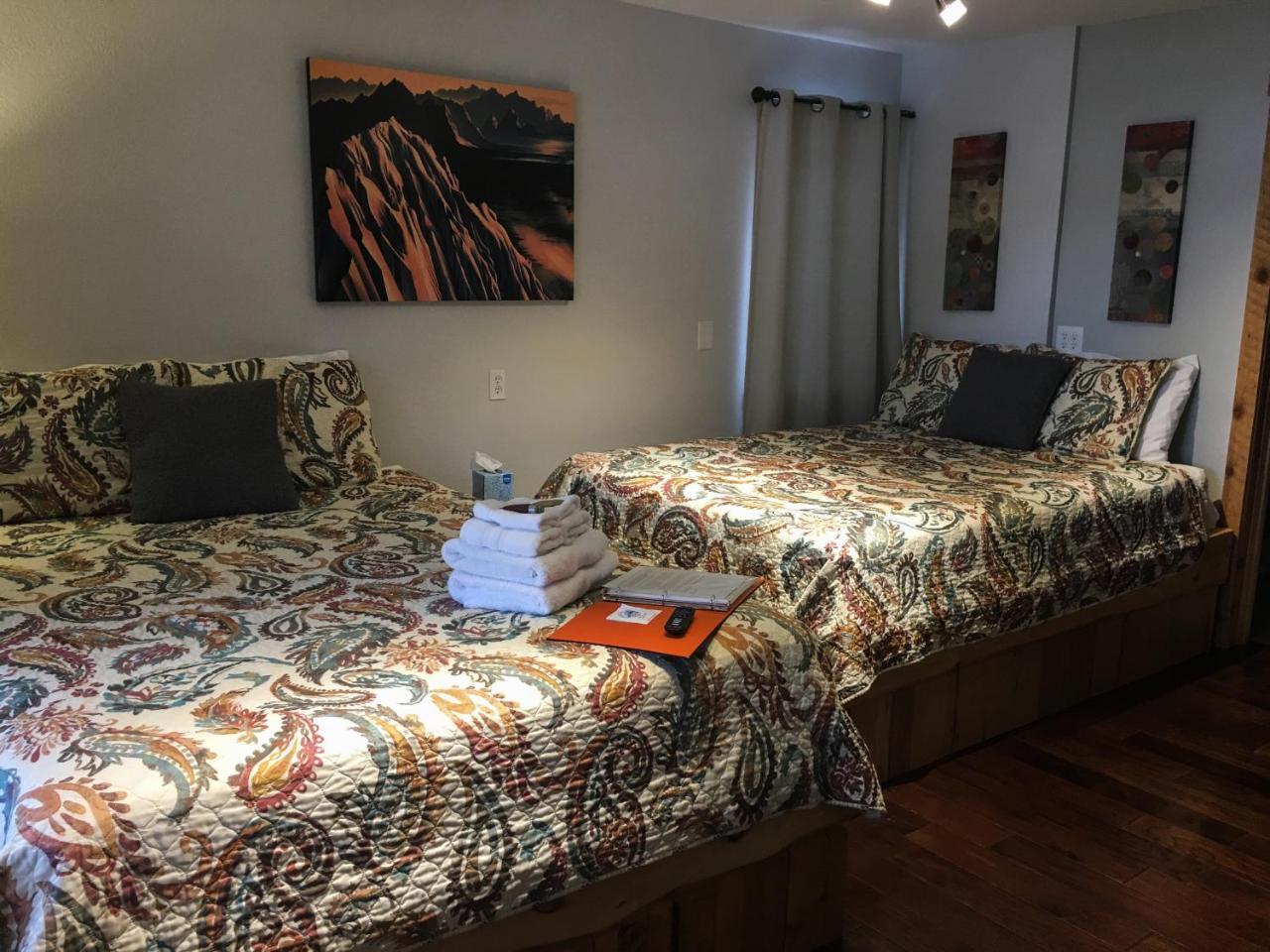 Ski Inn Girdwood Bagian luar foto
