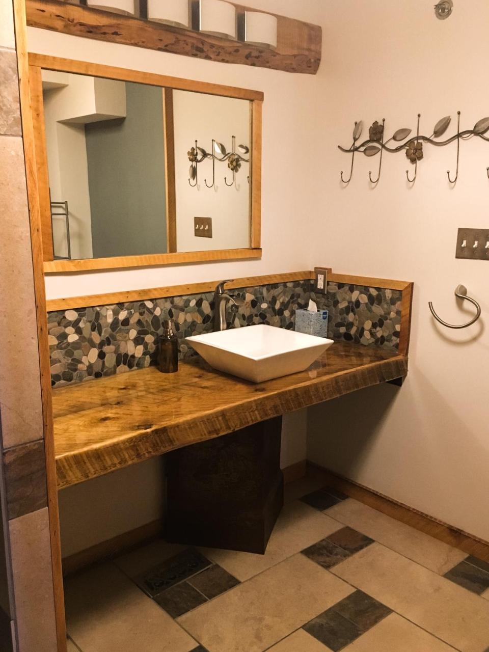 Ski Inn Girdwood Bagian luar foto